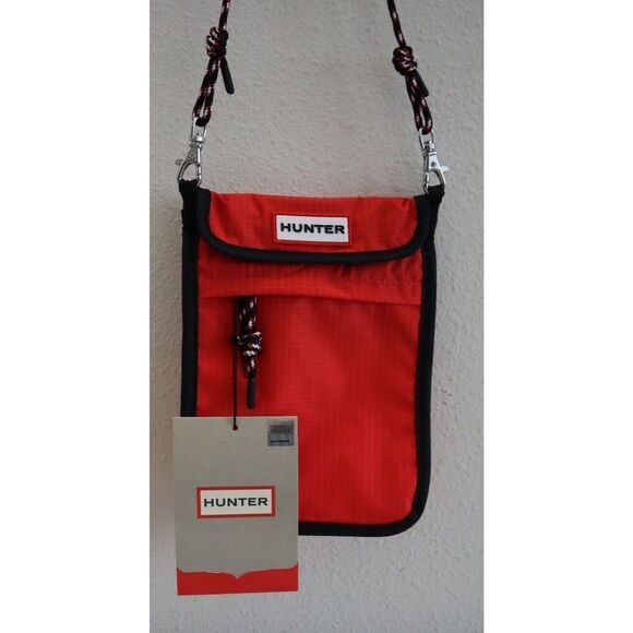Hunter UBP7012KBM One Size Red Original Packable Phone Pouch Crossbody Bag - Picture 7 of 8